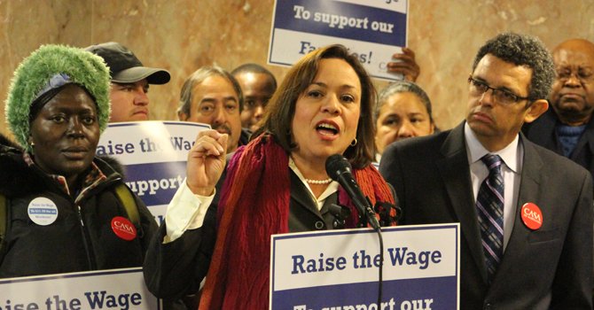 Montgomery aprueba aumento de salario mínimo