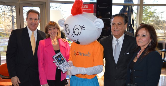 Educan a conductores tercos por “textear”