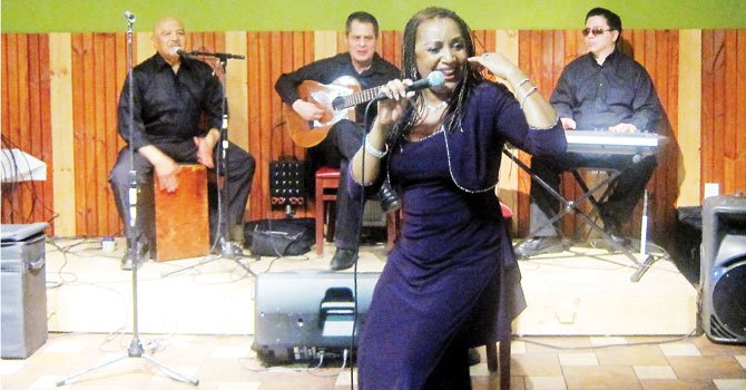 Vicky Leyva: cantante y activista
