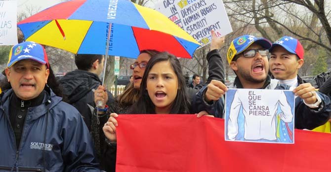 Manifestación ante la Organización de Estados Americanos (OEA) el 19 de febrero.