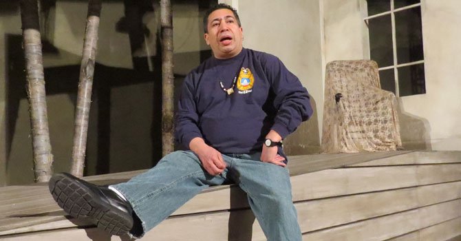 Quique le “tira” a todos