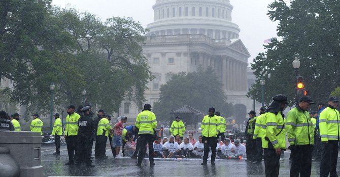 Diluvio de protestas en DC
