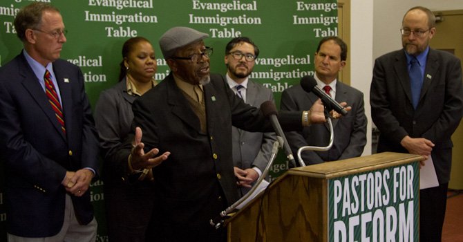 Pastores presionan a Congreso por reforma migratoria