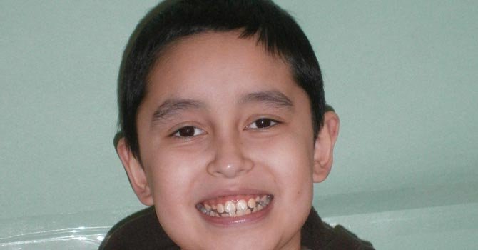 Piden ayuda a familia de niño con cáncer