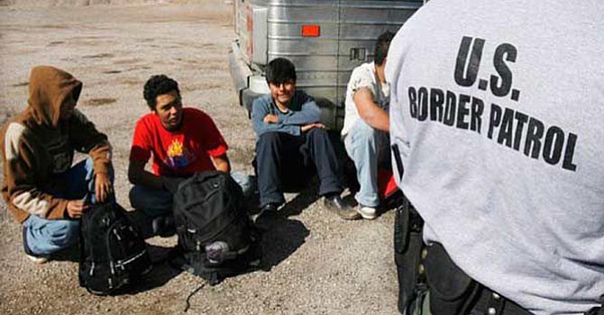 El Salvador defiende derechos de niños migrantes
