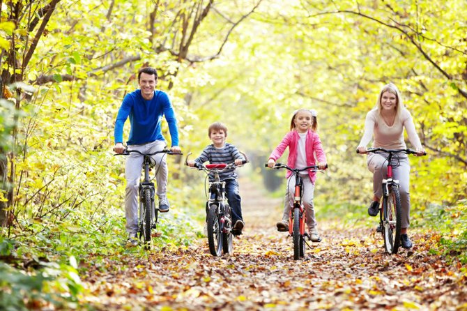 7 consejos para que tus hijos se ejerciten durante el otoño