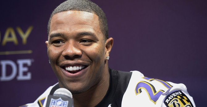 Ravens terminan el contrato con Ray Rice