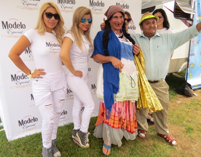Las modelos no podían faltar en el festival Salvadoreñísimo el domingo 14 de septiembre.