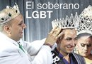 Darío Membreno recibe la corona que lo acredita como Mr. FLAS 2015 de manos de su antecesor, Héctor Cortéz.