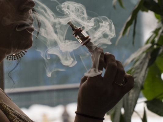 ACC prohíbe el uso de tabaco en sus instalaciones
