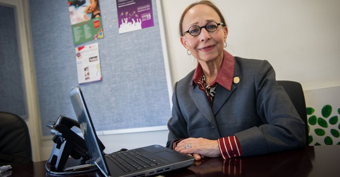 Se retira pionera del Latino Student Fund