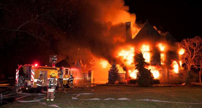 Buscan sexta víctima de incendio en Annapolis