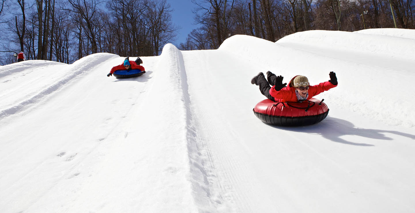 Cinco lugares para practicar "Snow Tubing" cerca de Boston Boston's