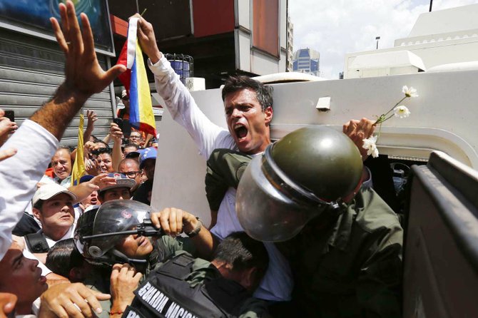 Líderes opositores presos