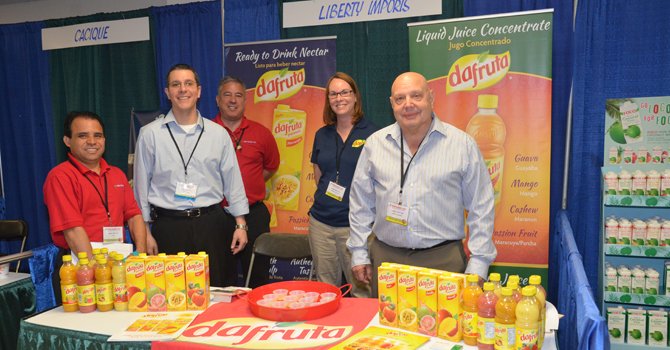 Fredy Rincán (EMD Sales) Craig Souza (Giant Foods) Andre Medina (EMD Sales) Terri Reedell (Liberty Imports) Larry Leffler (Liberty Imports)
