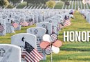 En el Día de Recordación, cada una de las tumbas en el cementerio de los veteranos luce una bandera de Estados Unidos.