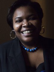 La magistrada de la Corte Suprema de Justicia de Nicaragua Ellen Joy Lewin Downs habla sobre la "I Cumbre Latinoamericana de Lideresas Afrodescendientes de las Américas". 