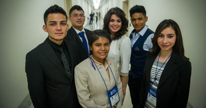 A estos jóvenes les importa el Gobierno