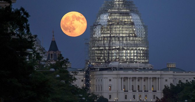 "Luna Azul" sobre Washington