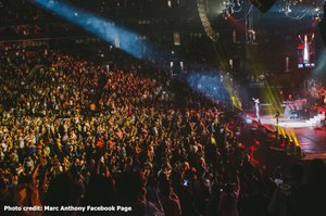 Marc Anthony And Carlos Vives Reign At Boston S Td Garden