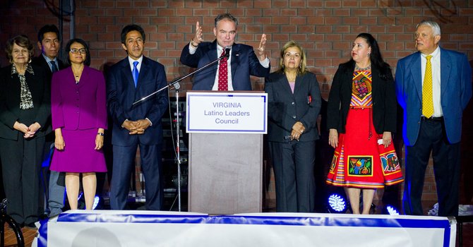 Buscan más votos latinos en Virginia