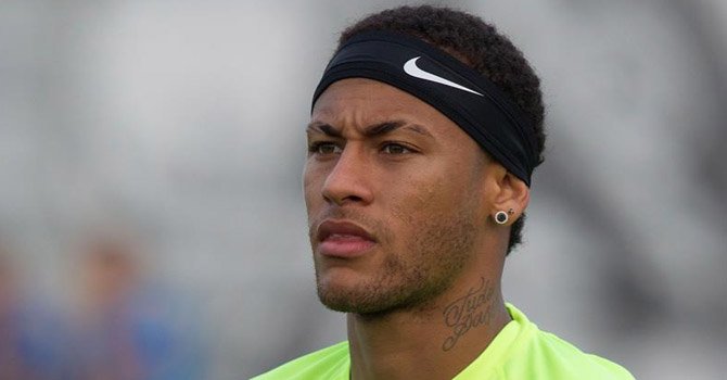 Neymar se entrena por primera vez con Brasil antes del clásico ante Argentina
