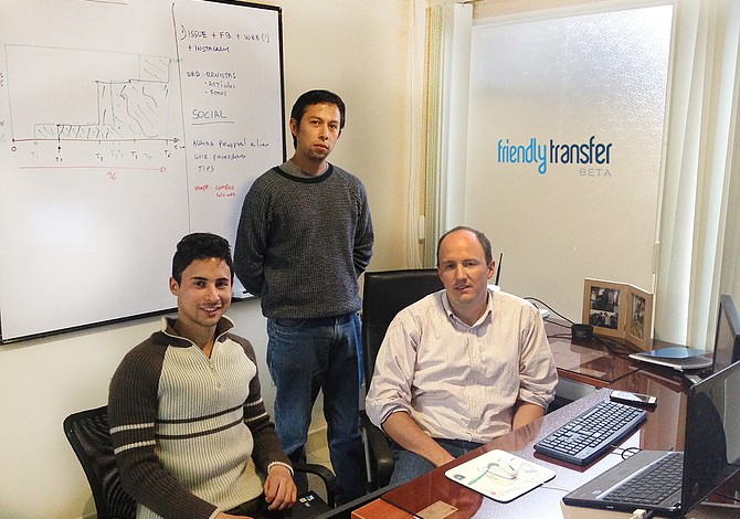 CAMBRIDGE: Emprendedores ecuatorianos crean sitio web para ahorrar al enviar dinero al exterior