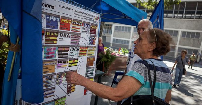 OEA, Unasur y políticos latinoamericanos piden comicios "en paz" en Venezuela