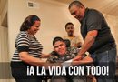 Gabriel ha contado con la ayuda incondicional de sus padres y su hermano menor para venir hasta Houston a apoyarlo en este proceso. Foto: Sylvia Obén