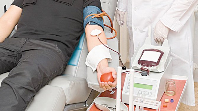 Homosexuales ya pueden donar sangre