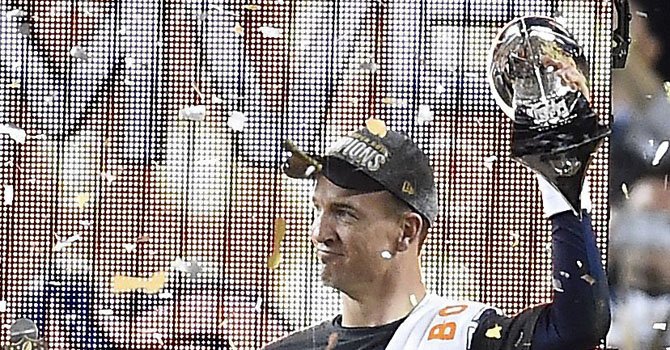 Peyton Manning: "Necesito un tiempo de reflexión antes de decidir mi futuro"