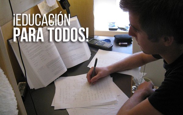 Senadores demócratas proponen hacer gratis dos años de educación superior
