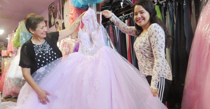 Vive la ilusión de su Quinceañero contra el reloj y gran emoción