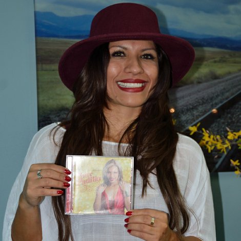 Patty Padilla la voz que cautiva en la música tropical
