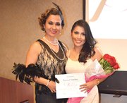 Bellas. Liliana Beverido, co-fundadora y directora de contacto comunitario de Amhiga Hispana (Izq.) junto a Jhannet Sánchez, reportera de Telemundo 39 Dallas (Der). 