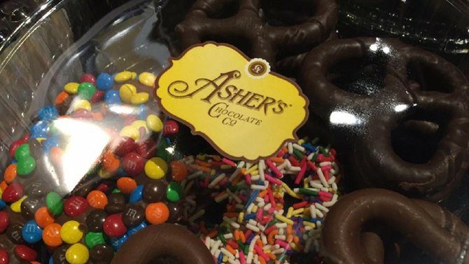 Chocolates de Asher Brand están siendo retirados del mercado por preocupaciones de salmonela