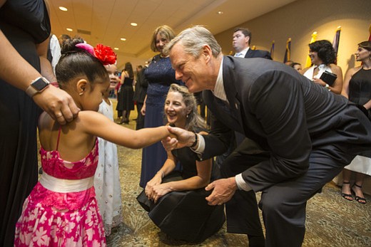 Gala de Milagros para niños contó con la presencia del gobernador Baker