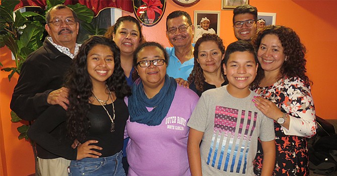La familia Mejía cumple con la tradición