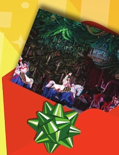 El ballet del Cascanueces
El Washington Ballet ha preparado su versión de este clásico cuento de Navidad, y le ha añadido su toque local particular: un Príncipe Cascanueces que se asemeja a George Washington y una decoración con árboles de cerezo florecientes. Situado en el histórico Georgetown, usted será deslumbrado por una impresionante selección de bailarines que danzan al compás de la hermosa música de Tchaikovsky en el Warner Theatre. Funciones hasta el 24 de diciembre, todos los días menos los lunes. Tickets desde $25 a la venta en ticketmaster.com