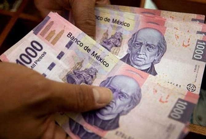 Devaluación del peso mexicano golpea  ciudades estadounidenses