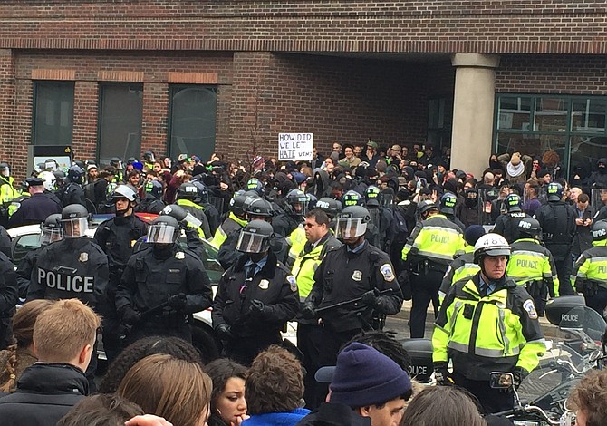 Resumen de las protestas contra la investidura de Trump en D.C.