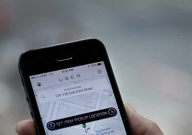 Uber, Twitter, Netflix y otros gigantes de la tecnología coordinan acción legal contra la prohibición de viajes
