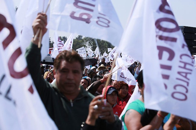 Un populista mexicano surge para enfrentarse a la América de Trump