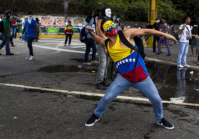 Senadores y expertos piden a Trump presionar OEA a aplicar Carta a Venezuela