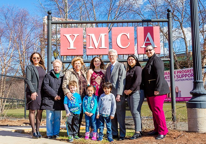 Massport hace importante donación para apoyar programas de YMCA de East Boston