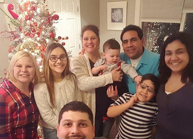 Pensó que Trump deportaría a los “bad hombres”. En cambio está deportando a su esposo que respeta la ley