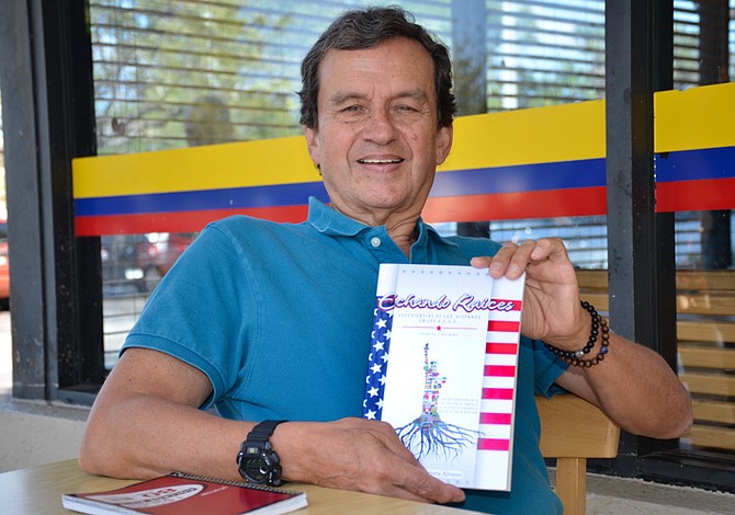 Escritor colombiano lanza libro sobre el inmigrante latino en USA