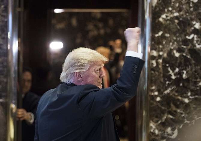 Aprobación del Presidente Trump repunta después de ataque a Siria, aunque estadounidenses no desean más acciones unilaterales