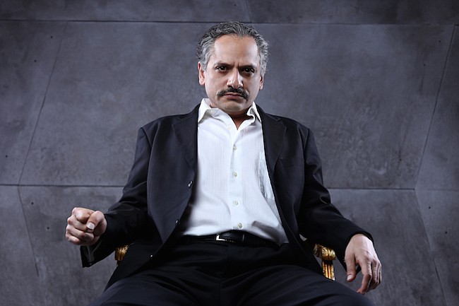 Actor latino rompe moldes protagonizando obra de Shakespeare en DC