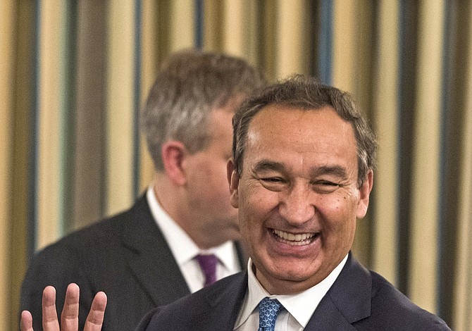 Oscar Muñoz, CEO de United: El auge y caída del “Comunicador del Año”